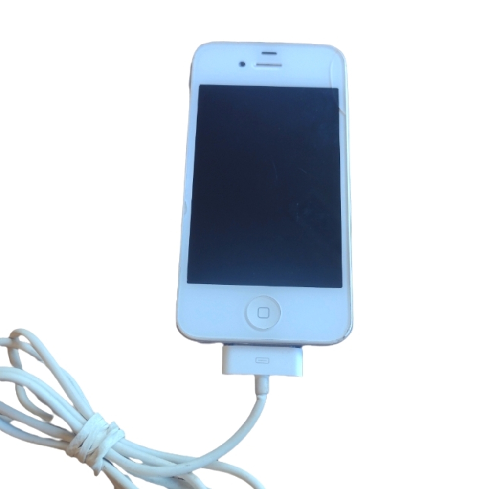 White Apple iPhone 4S Jailbroke & Carrier Unlocked with Charging Cord